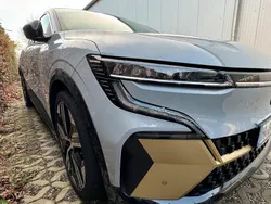 Silber Gebraucht 2023 Renault Mégane Kombi | 31.910 € (Fairer Preis)