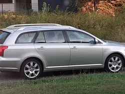 Gebraucht 2003 Toyota Avensis Limousine | 7.300 € (Teuer)