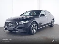 Schwarz Gebraucht 2024 Mercedes E300 Avantgarde Limousine | 53.990 € (Fairer Preis)