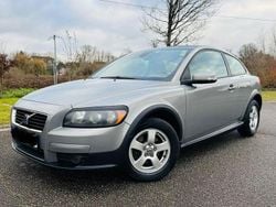 Grau Gebraucht 2008 Volvo C30 Momentum Kleinwagen | 2.800 € (Guter Preis)