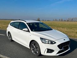 Weiß Gebraucht 2021 Ford Focus ST-Line Kombi | 18.700 € (Guter Preis)