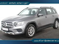 Grau Gebraucht 2021 Mercedes GLB200 SUV | 29.850 € (Guter Preis)