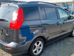 Grau Gebraucht 2007 Mazda 5 Van / Kleinbus | 890 € (Superpreis)