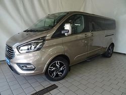 Beige Gebraucht 2018 Ford Tourneo Van / Kleinbus | 31.900 € (Teuer)