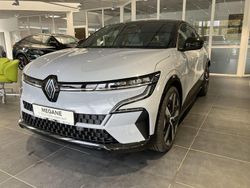 Grau Gebraucht 2023 Renault Megane E-Tech Limousine | 35.990 €