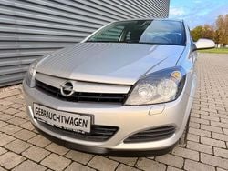 Starsilber/silver iii Gebraucht 2005 Opel Astra GTC Edition Coupé | 3.990 € (Fairer Preis)