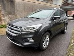 Grau Gebraucht 2017 Ford Kuga Titanium SUV | 9.900 € (Superpreis)
