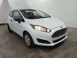 Weiß Gebraucht 2015 Ford Fiesta Ambiente Kleinwagen | 5.900 € (Fairer Preis)