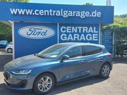 Blue metallic Gebraucht 2024 Ford Focus Titanium X Limousine | 23.900 € (Fairer Preis)