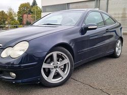 Blau Gebraucht 2003 Mercedes C180 Coupé | 3.000 € (Fairer Preis)