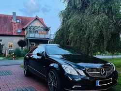 Schwarz Gebraucht 2009 Mercedes E350 Coupé | 7.900 € (Fairer Preis)