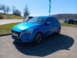Blau Gebraucht 2017 Mazda 2 Nakama Limousine | 13.900 € (Etwas zu teuer)