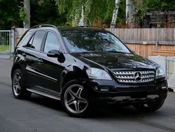 Schwarz Gebraucht 2007 Mercedes ML420 SUV | 13.900 € (Teuer)