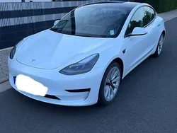 Weiß Gebraucht 2022 Tesla Model 3 Limousine | 30.299 € (Fairer Preis)