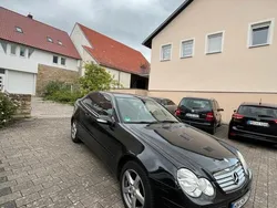 Schwarz Gebraucht 2008 Mercedes C200 Coupé | 2.500 € (Etwas zu teuer)