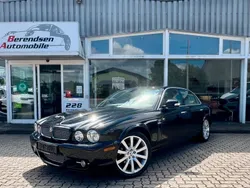 Schwarz Gebraucht 2009 Jaguar XJ Sovereign Limousine | 16.900 € (Teuer)