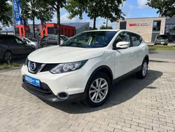 Weiß Gebraucht 2015 Nissan Qashqai Acenta SUV | 10.990 € (Fairer Preis)