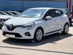 Weiß Gebraucht 2022 Renault Clio V Kleinwagen | 13.995 € (Fairer Preis)