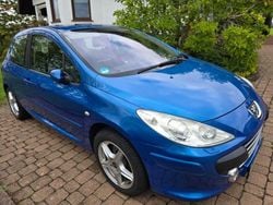 Blau Gebraucht 2007 Peugeot 307 Sport Limousine | 2.700 € (Etwas zu teuer)