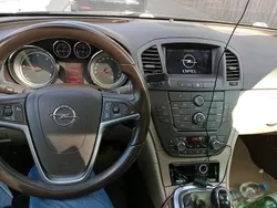 Braun Gebraucht 2011 Opel Insignia Kombi | 4.499 € (Teuer)
