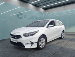 Weiß Gebraucht 2024 Kia Ceed Sportswagon Vision Kombi | 21.416 € (Fairer Preis)