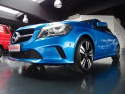 Blau Gebraucht 2017 Mercedes A180 Urban Limousine | 17.490 € (Fairer Preis)