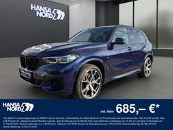 Schwarz / saphirschwarz (metallic) Gebraucht 2025 BMW X5 SUV | 75.450 € (Guter Preis)
