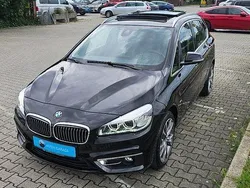 Schwarz Gebraucht 2017 BMW 220 Luxury Line Van / Kleinbus | 25.555 € (Teuer)