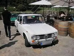 Weiß Gebraucht 1972 Alfa Romeo Giulia Super Limousine | 19.990 €