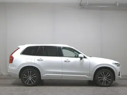 Weiss Gebraucht 2020 Volvo XC90 Momentum SUV | 27.450 €
