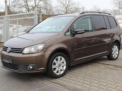 Braun Gebraucht 2012 VW Touran Style Van / Kleinbus | 10.900 € (Fairer Preis)