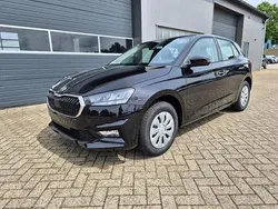 Deep black perleffekt Neu 2025 Skoda Fabia Selection Limousine | 21.990 € (Guter Preis)