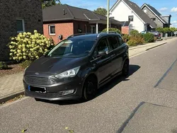 Grau Gebraucht 2017 Ford Grand C-Max Titanium Van / Kleinbus | 10.400 € (Fairer Preis)