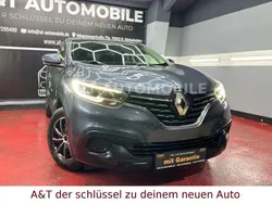 Grau Gebraucht 2017 Renault Kadjar Life SUV | 10.290 € (Etwas zu teuer)