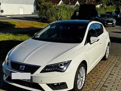 Weiß Gebraucht 2017 Seat Leon Limousine | 15.600 € (Teuer)