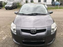 Grau Gebraucht 2008 Toyota Auris Executive Limousine | 2.990 € (Fairer Preis)