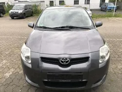 Grau Gebraucht 2008 Toyota Auris Executive Limousine | 2.990 € (Fairer Preis)