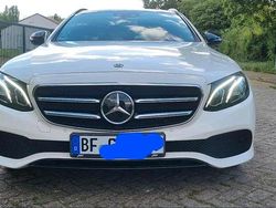 Weiß Gebraucht 2019 Mercedes E300 Kombi | 35.000 € (Teuer)