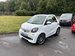 Weiß Gebraucht 2019 Smart ForTwo Cabrio Brabus Cabrio | 16.950 € (Guter Preis)