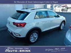 Ascotgrau Gebraucht 2024 VW T-Roc Life SUV | 25.875 € (Superpreis)