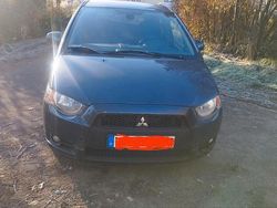 Grau Gebraucht 2009 Mitsubishi Colt Limousine | 2.399 € (Fairer Preis)
