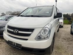 Weiß Gebraucht 2010 Hyundai H-1 Van / Kleinbus | 2.490 € (Superpreis)