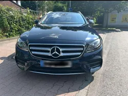 Blau Gebraucht 2019 Mercedes E350 AMG Kombi | 31.800 € (Superpreis)