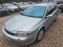 Silber Gebraucht 2002 Renault Laguna GrandTour Kombi | 3.470 €