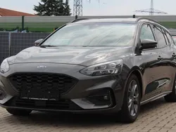 Grau Gebraucht 2020 Ford Focus ST-Line Kombi | 15.990 € (Guter Preis)