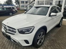 Weiß Gebraucht 2020 Mercedes GLC300 SUV | 41.850 € (Fairer Preis)