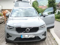 Grau Gebraucht 2023 Volvo XC40 Core SUV | 29.600 € (Superpreis)