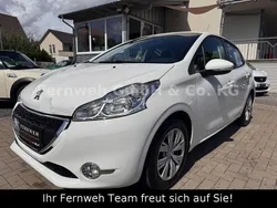 Weiß Gebraucht 2014 Peugeot 208 Active Kleinwagen | 4.599 € (Fairer Preis)