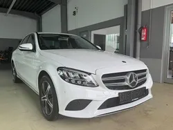 Polarweiss Gebraucht 2020 Mercedes C200 Avantgarde Limousine | 25.800 € (Fairer Preis)