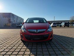 Rot Gebraucht 2013 Opel Corsa Selection Kleinwagen | 6.200 € (Etwas zu teuer)